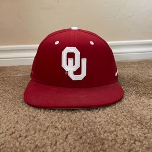 Nike dri fit Oklahoma Sooners hat